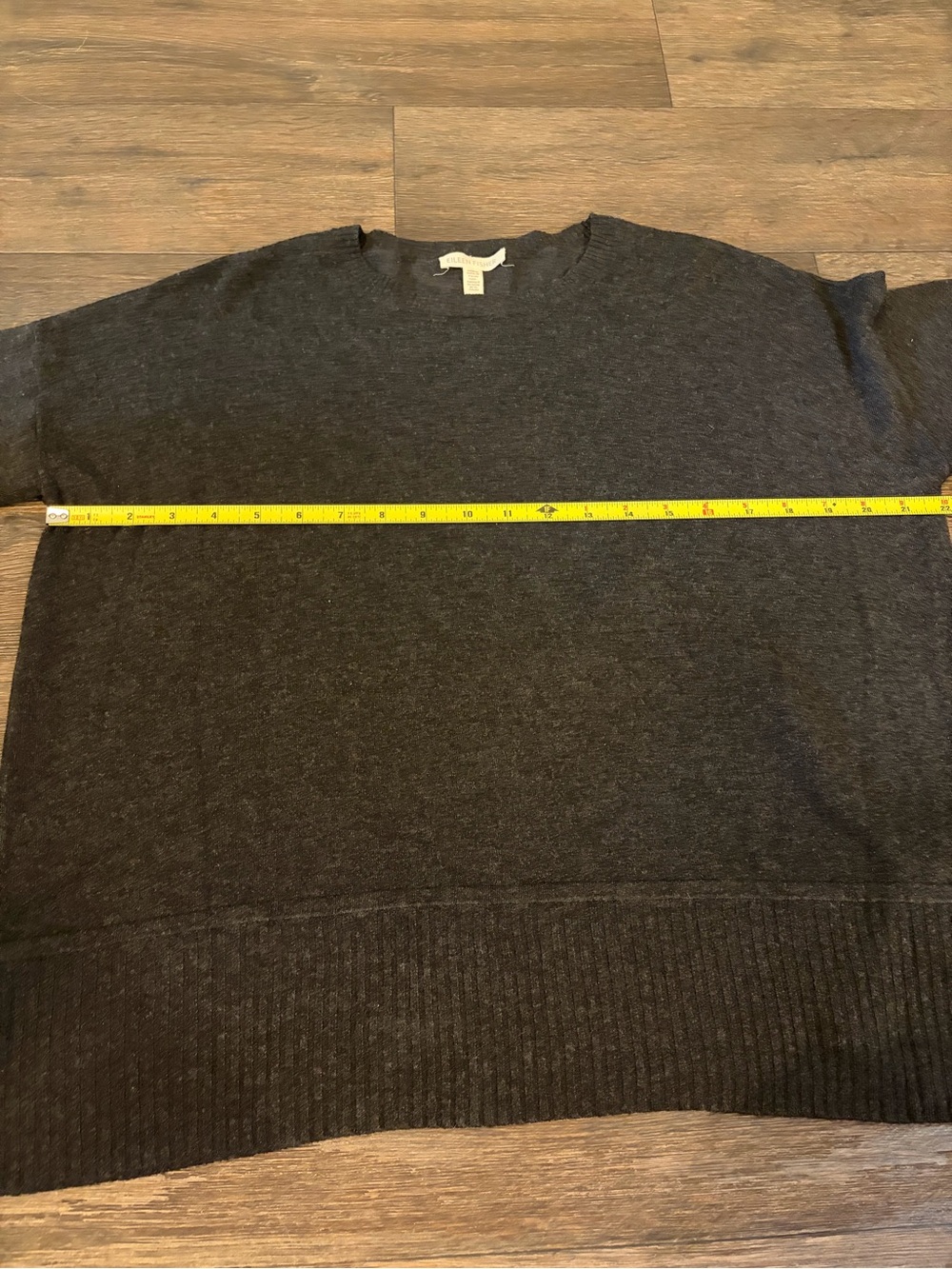 Eileen Fisher Women’s Charcoal Grey Boxy Minimalist Sweater Size Small - Picture 5 of 6